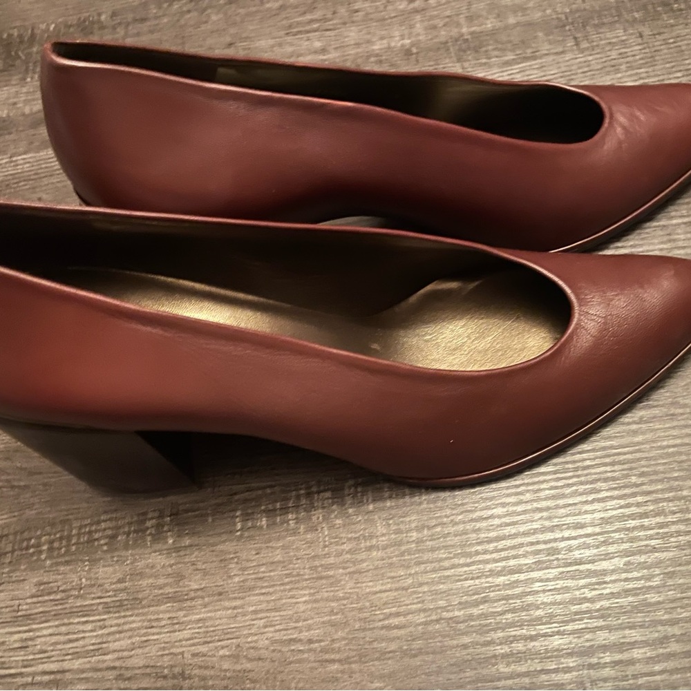 Stuart Weitzman Brown Pointed Toe Pump - image 2